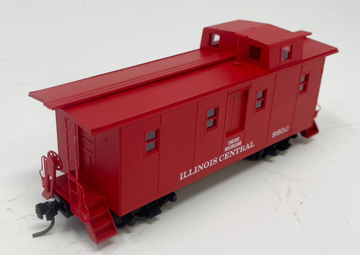 CCS1021 IC Side Door Caboose - IC Red #9600