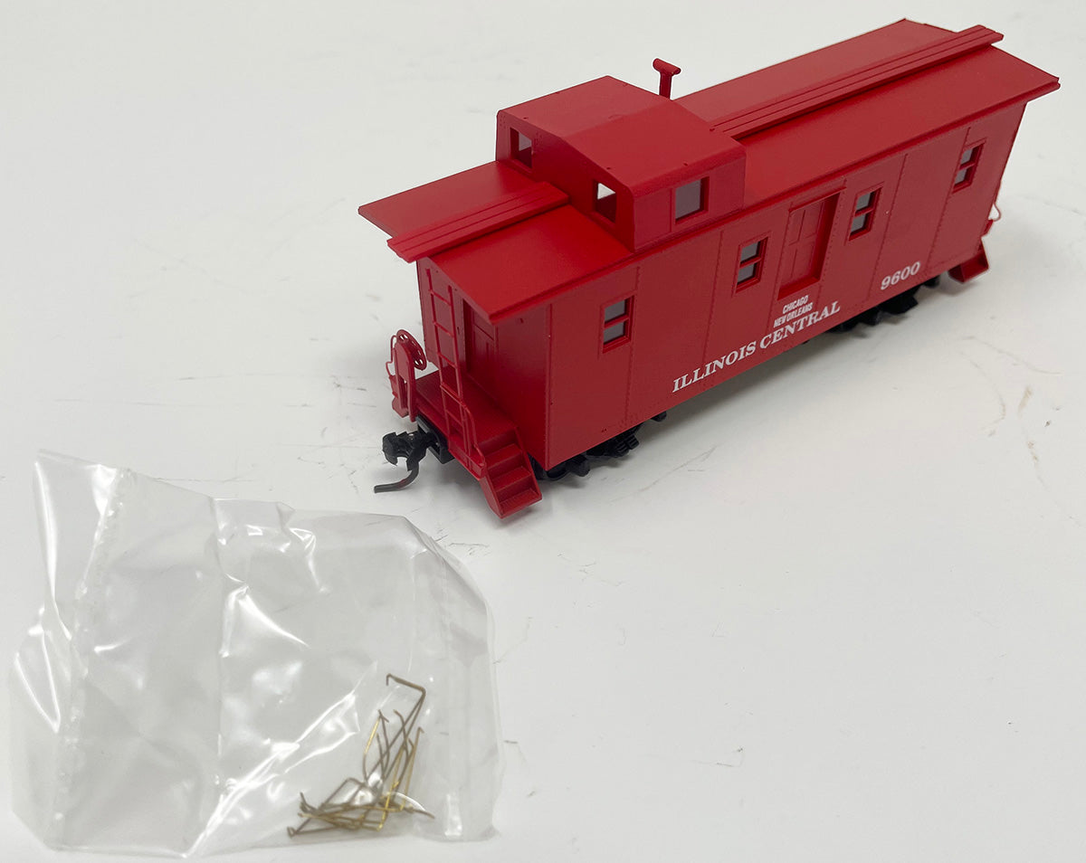 CCS1021 IC Side Door Caboose - IC Red #9600
