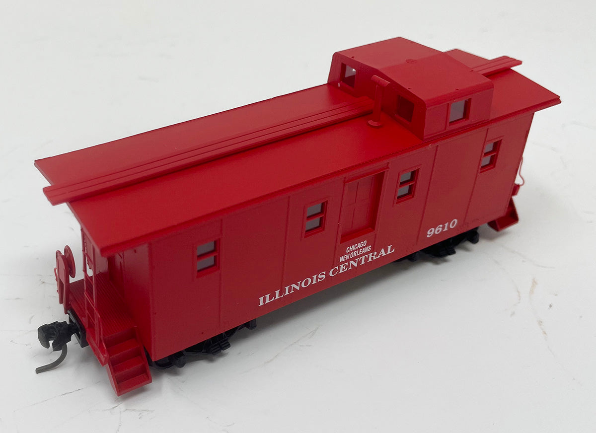 CCS1022 IC Side Door Caboose - IC Red #9610