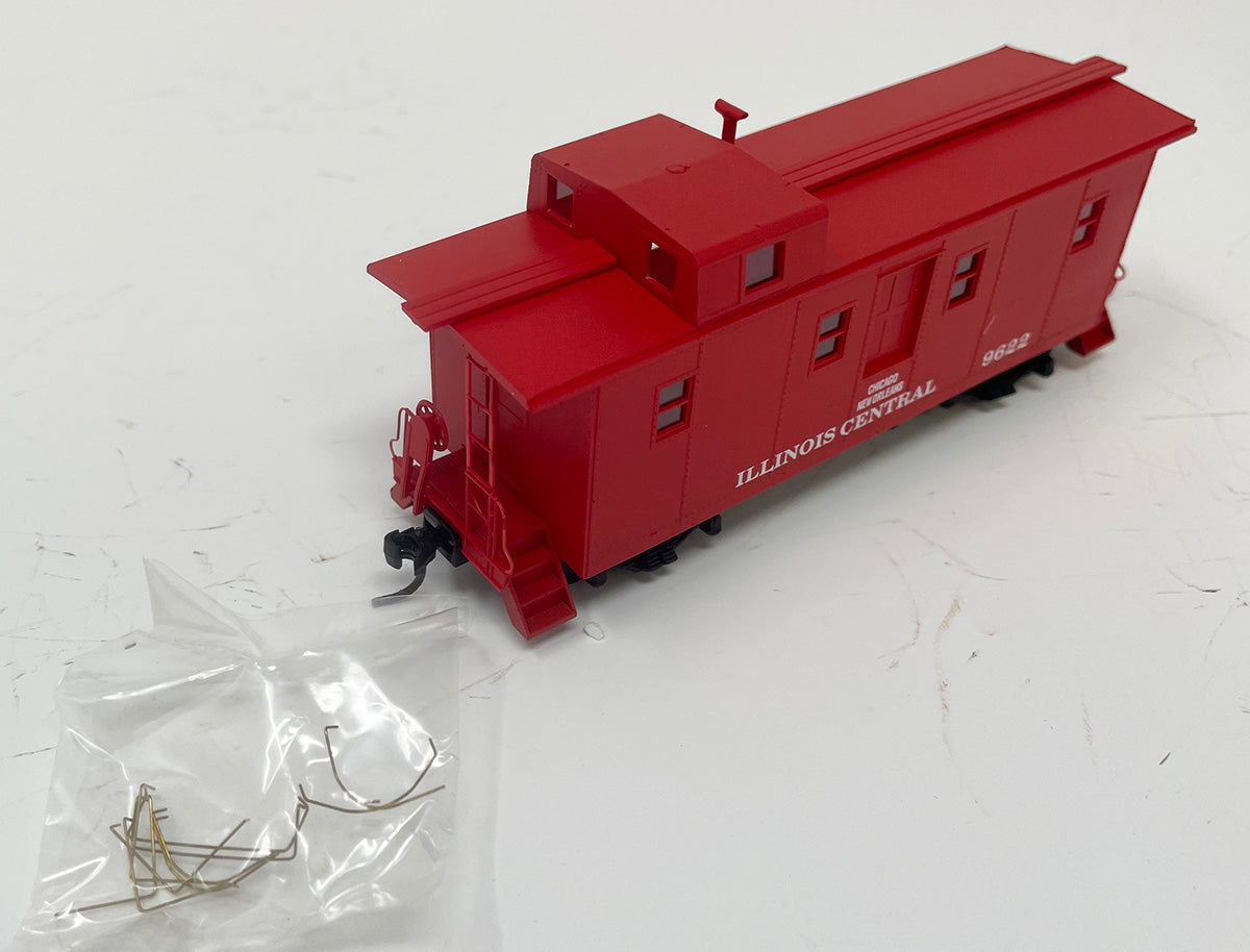CCS1023 IC Side Door Caboose - IC Red #9622