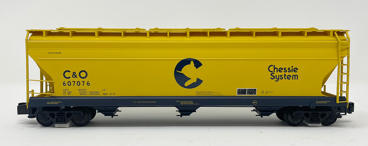 SSA2203 4650 Cuft 3 Bay ACF Cov Hopper - C&O Chessie System