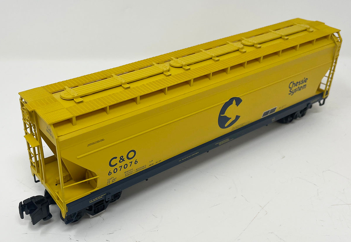 SSA2203 4650 Cuft 3 Bay ACF Cov Hopper - C&O Chessie System