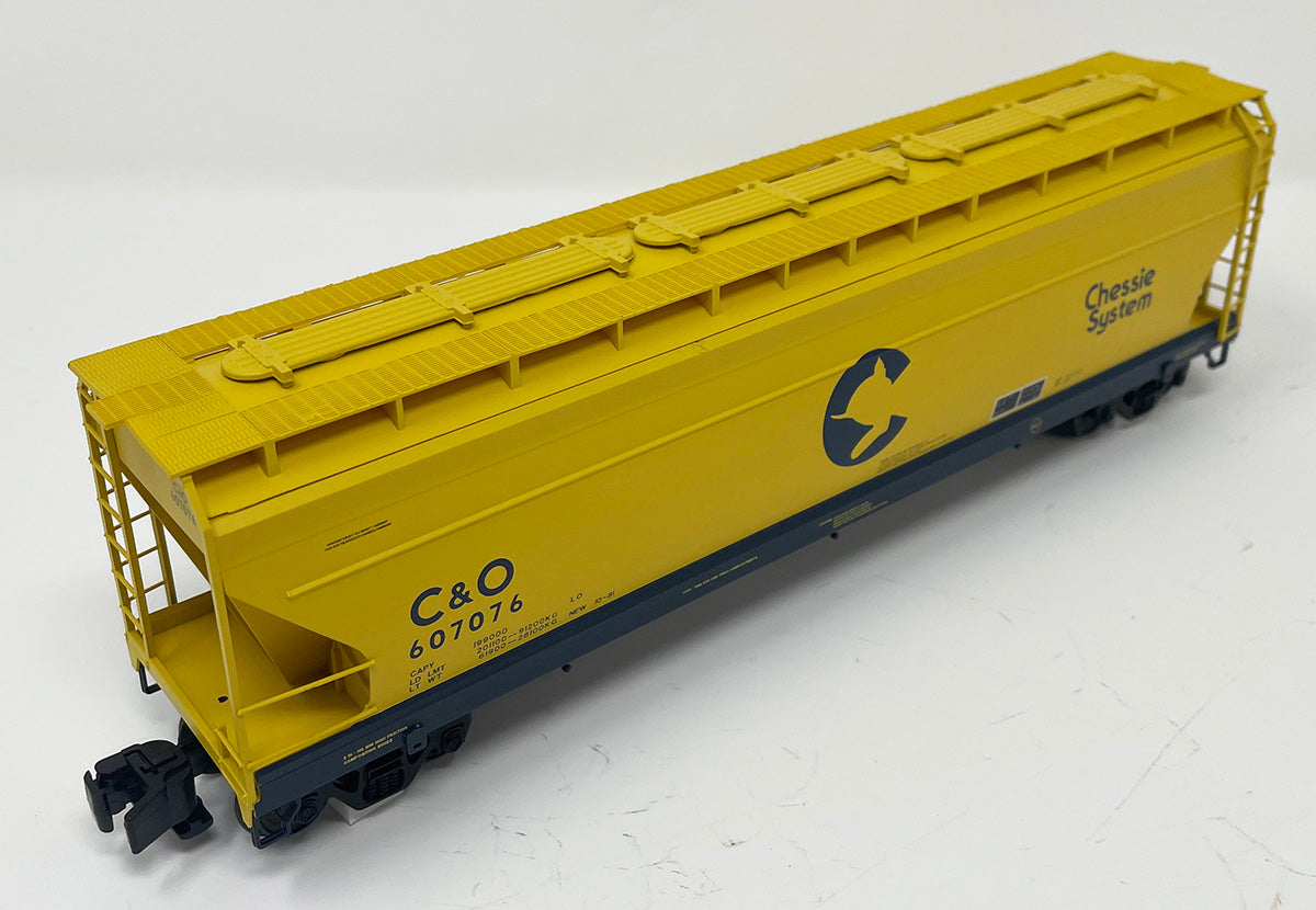 SSA2203 4650 Cuft 3 Bay ACF Cov Hopper - C&O Chessie System