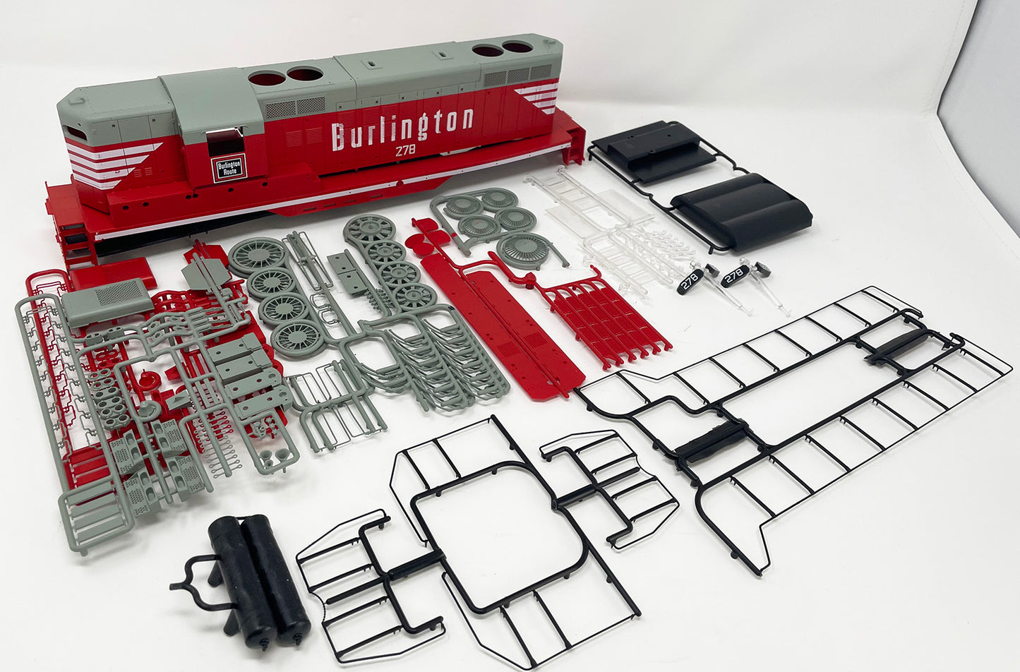 RED GP9 Shell - CB&Q #278 Ptd Kit