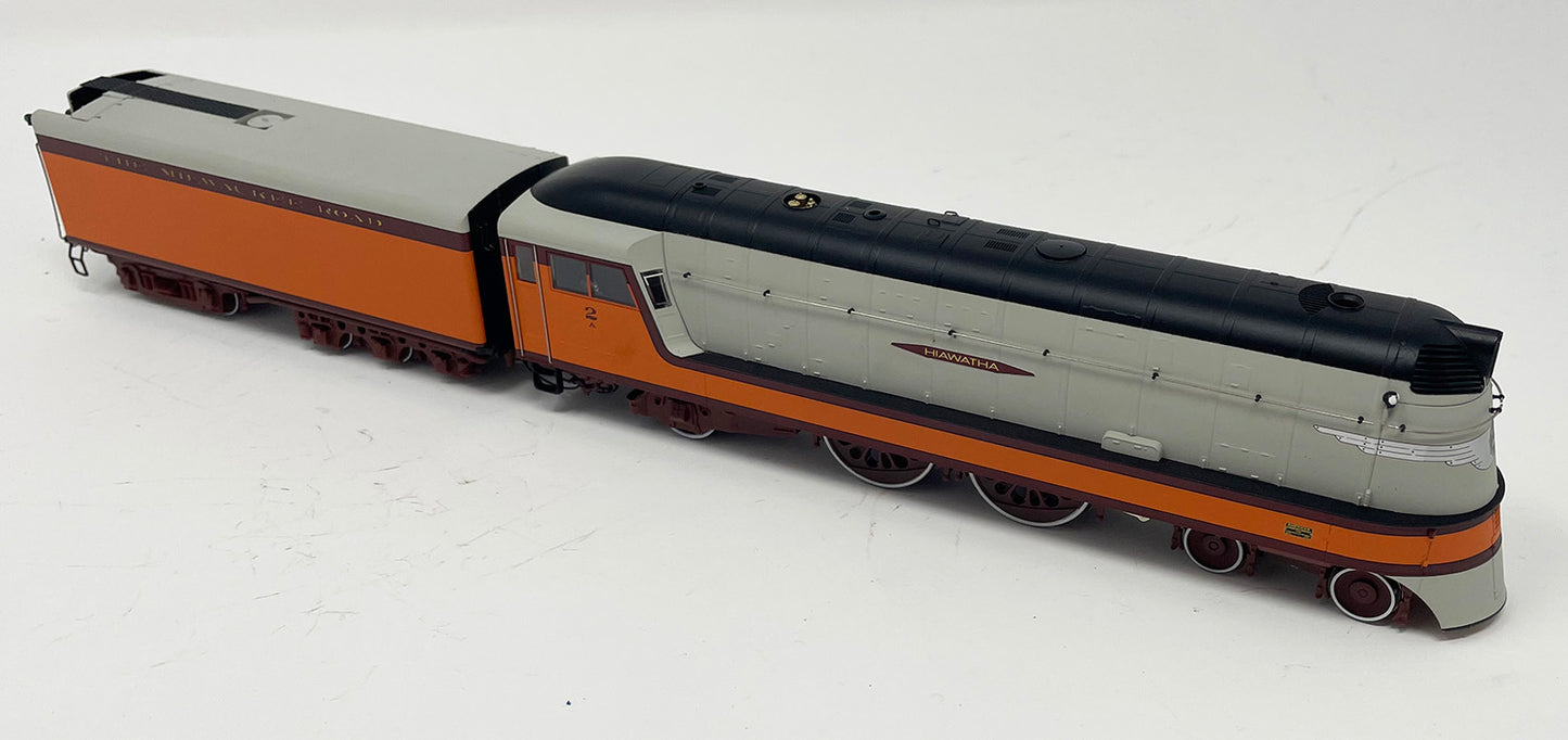 FVM HO 4-4-2 Hiawatha #2 Milwaukee Road - Box not perfect