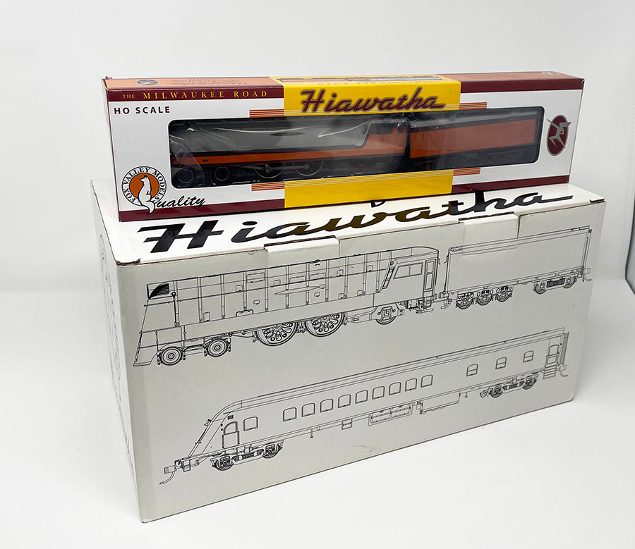 FVM HO 4-4-2 Hiawatha Set