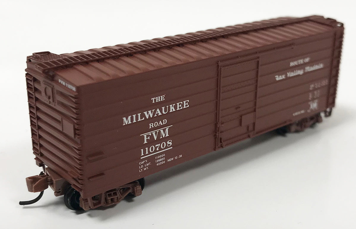 N FVM Line #110708 - Milw Rd Rib Sided Boxcar w/Long Ribs