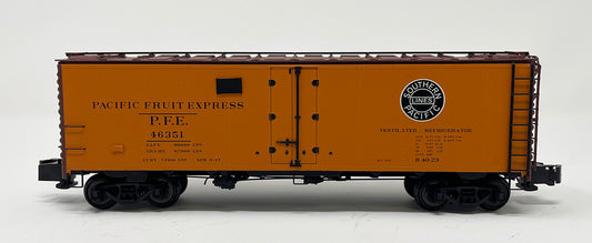 SSA2302 40' R-40-23 Steel Reefer - PFE Overland (Pacific Fruit Express)